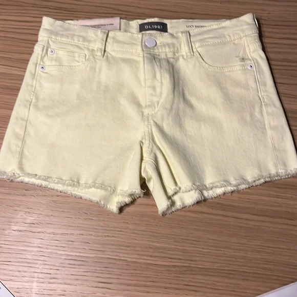 DL1961 Lucy Shorts For Girls.. 16 - Picture 1 of 3